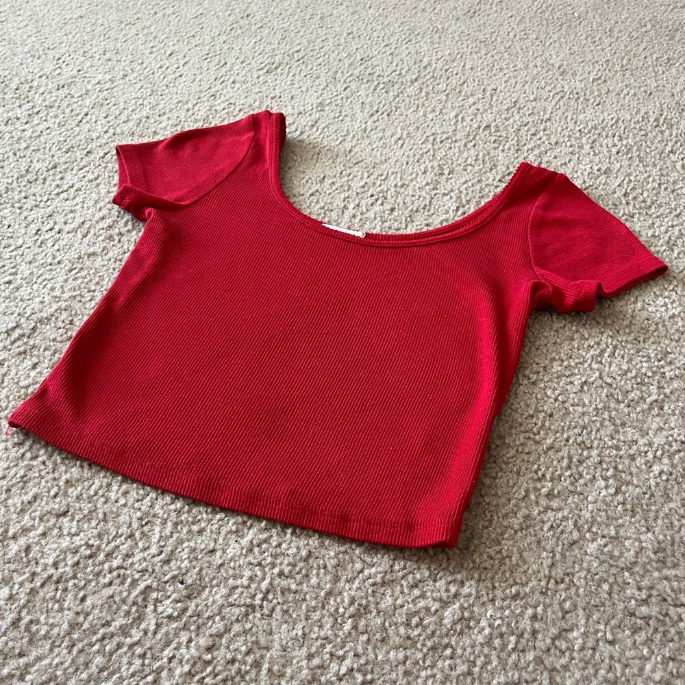 Red Ribbed Crop Top - Picture 2 of 4